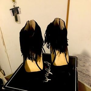 Qupid brand new black heels with finge around the ankle